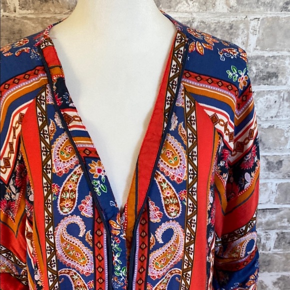 Democracy Multicolored V-Neck 3/4 Sleeve Relaxed Blouse. Size 1X. - Picture 5 of 14